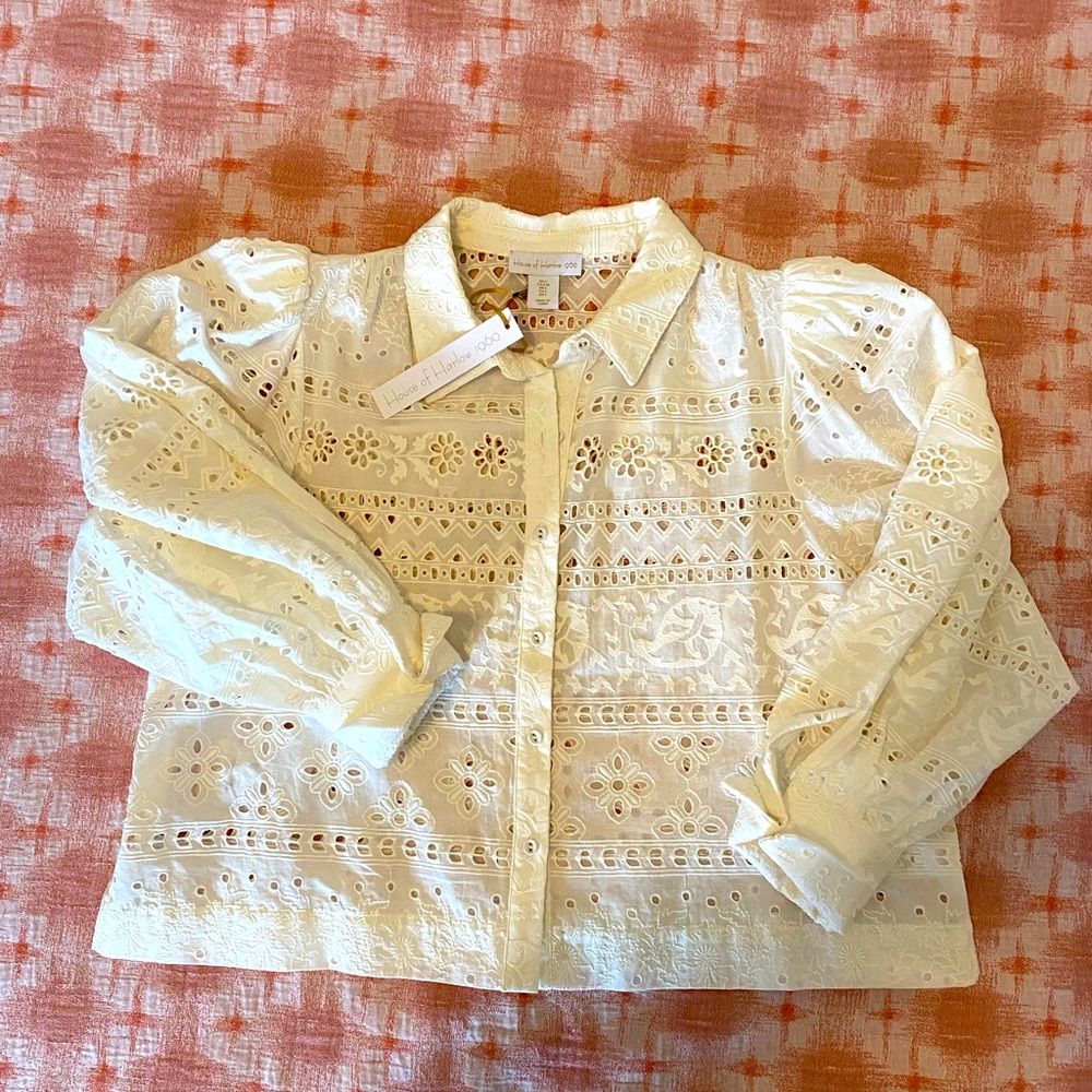 House of Harlow NWT Size L White Eyelet Button down Lace Blouse